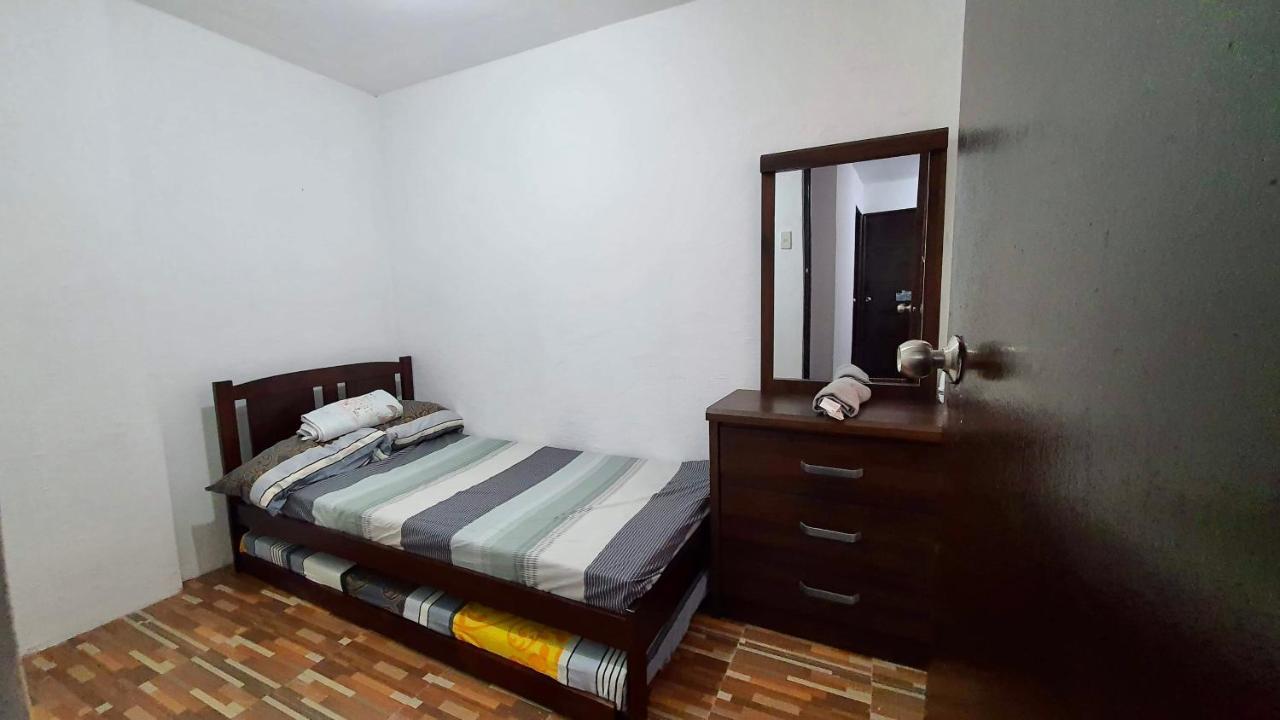 Buder Townhouse Lias Marilao Bulacan Philippines Екстер'єр фото