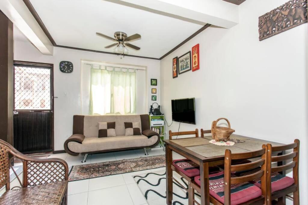 Buder Townhouse Lias Marilao Bulacan Philippines Екстер'єр фото